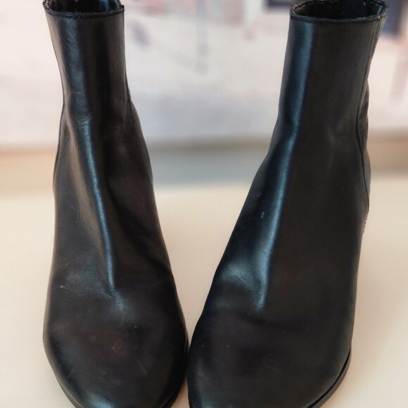 Dolce Vita STUDDED Black Ankle Boots - Women's US 6.5 - Picture 2 of 15